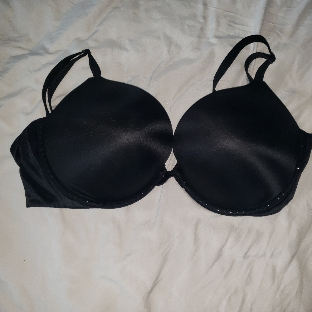 VS Black 36DDD Bra with adjustable back straps
